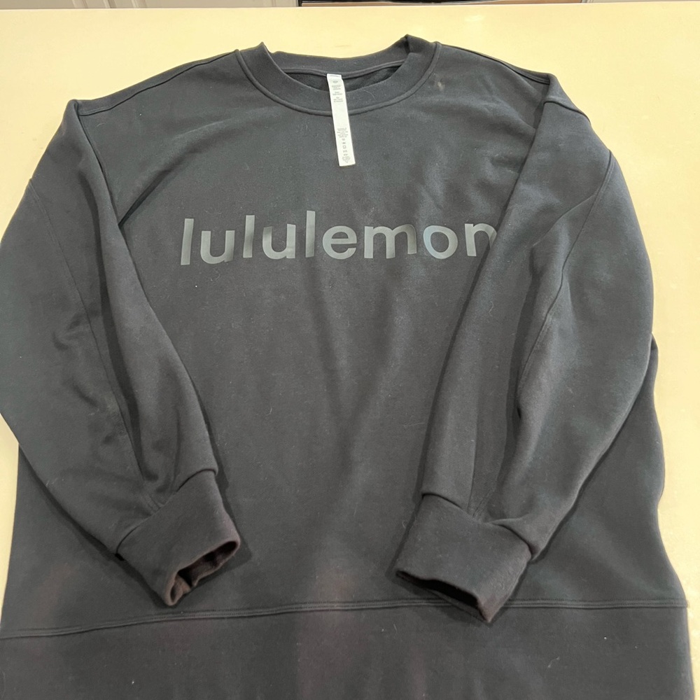 Lululemon crewneck